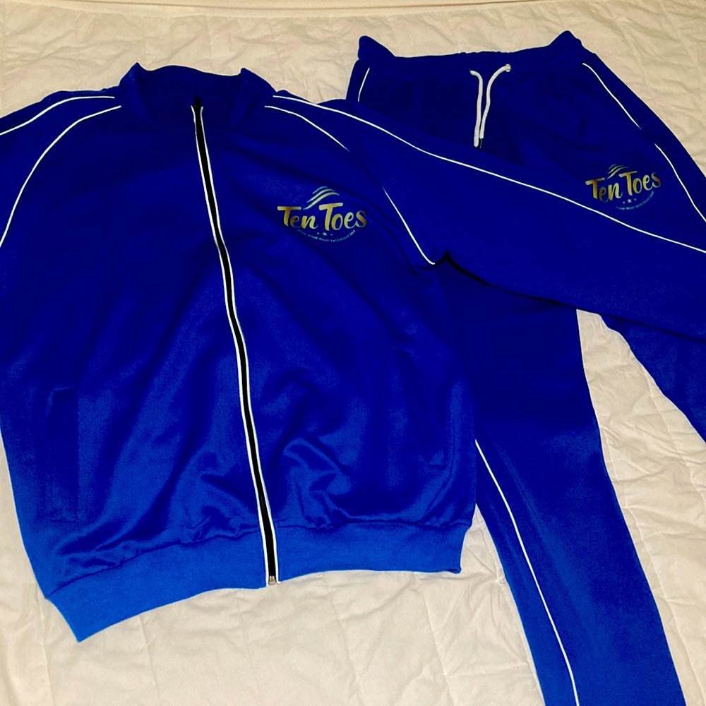 Ten Toes jogging suit.